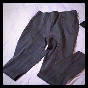 Dalia New Pointe pants with pattern.